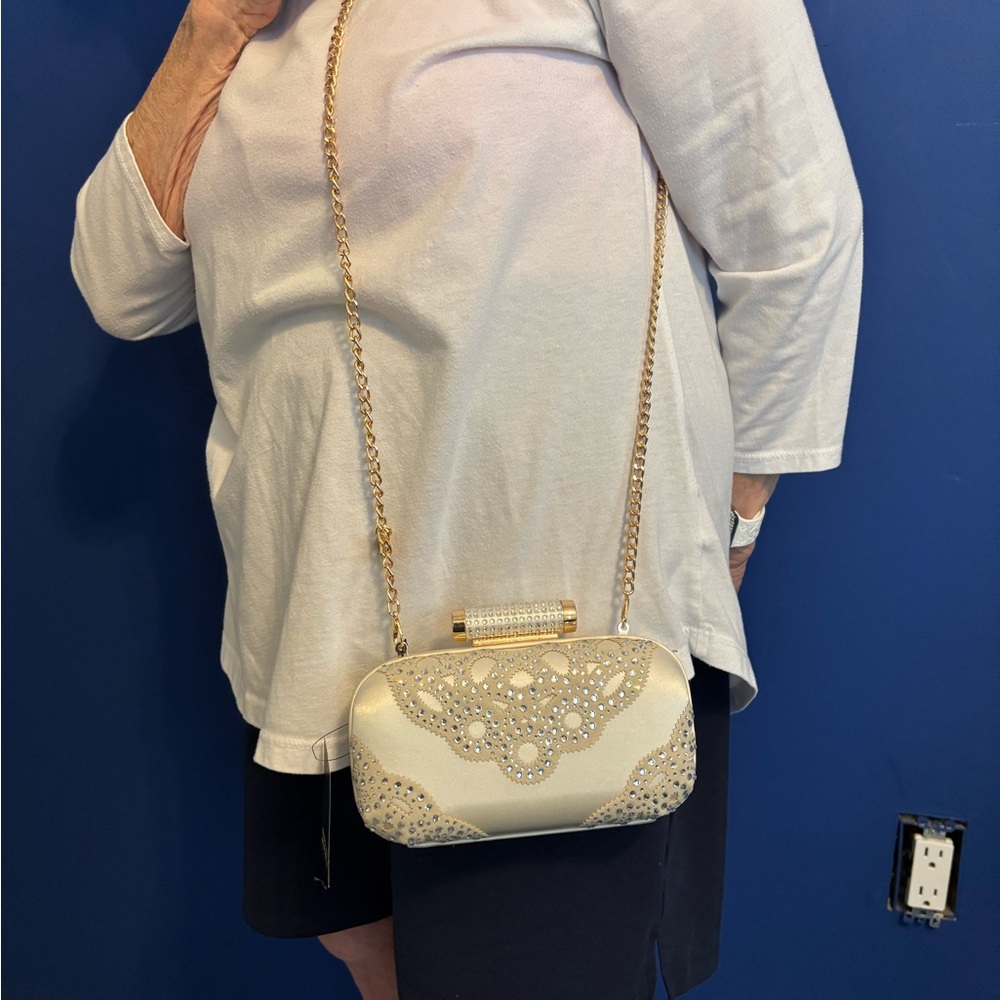 Badgley Mischka Pearl-Embellished Cream Clutch